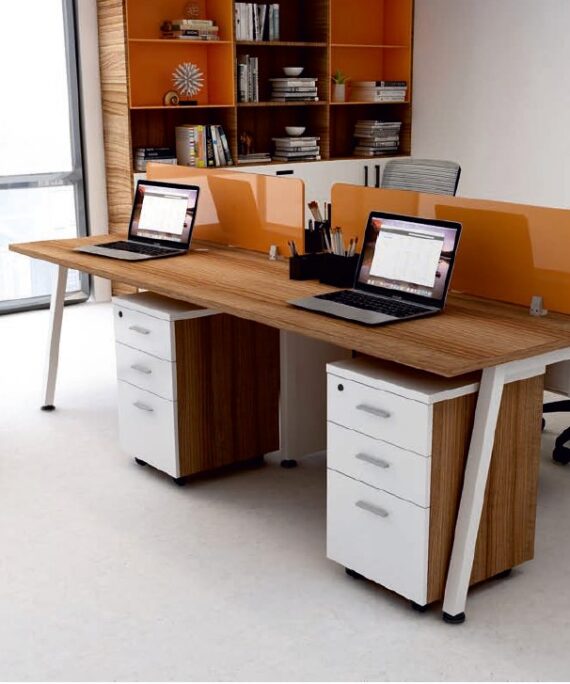 Polo V Series Workstation